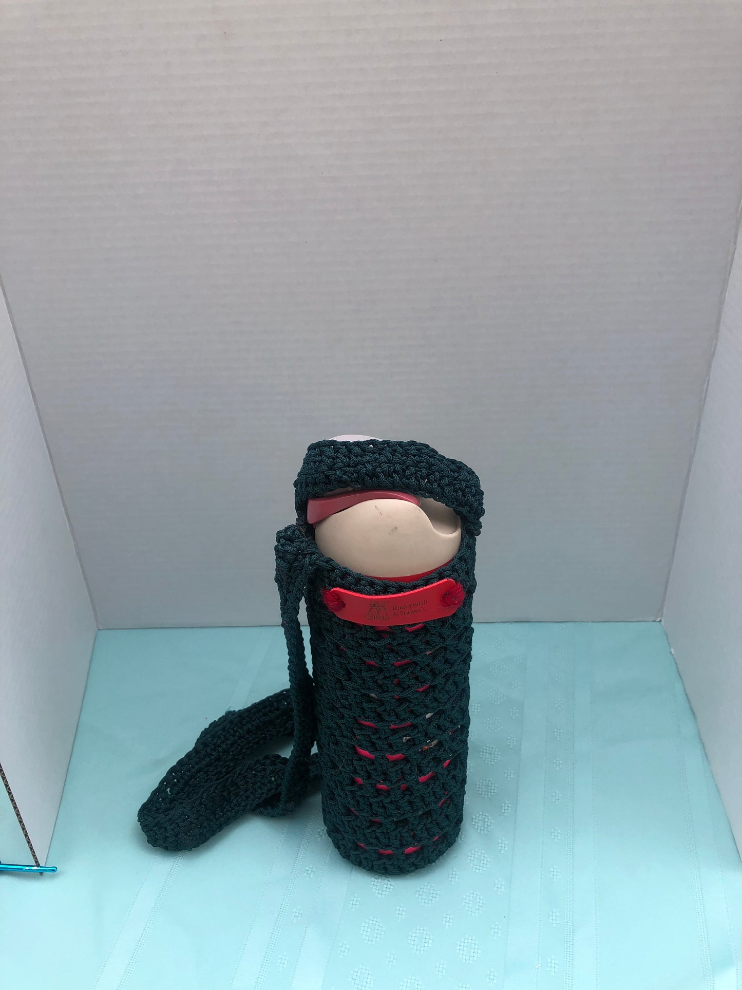 Crossbody waterbottle holder