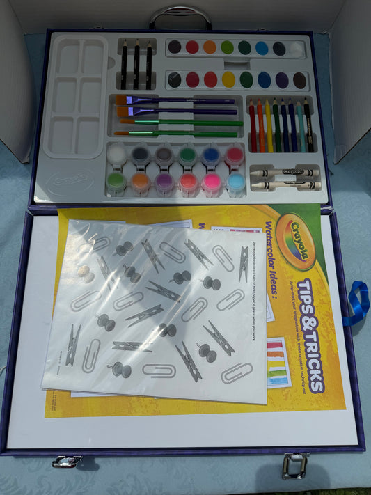 Crayola art kit