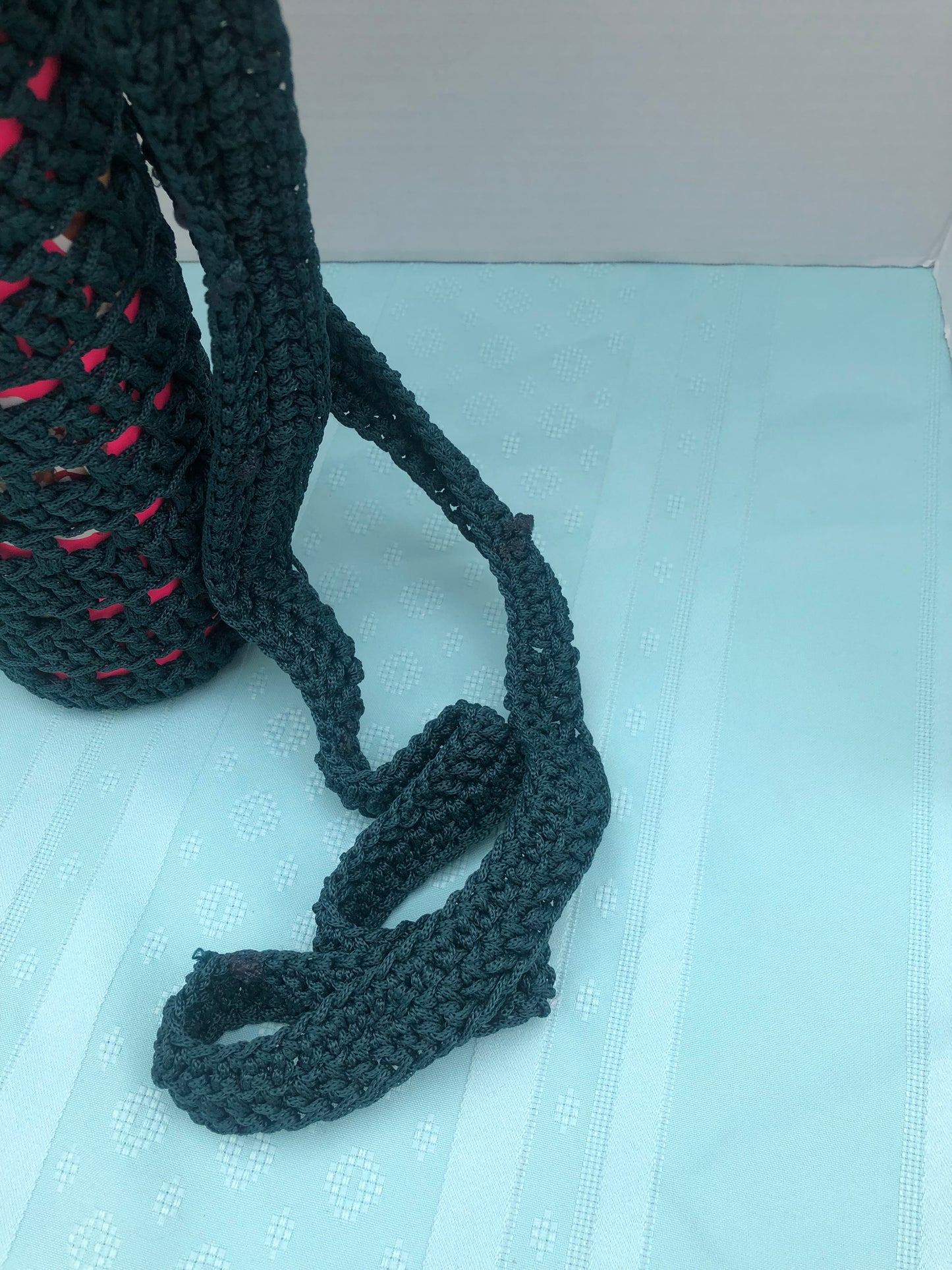Crossbody waterbottle holder
