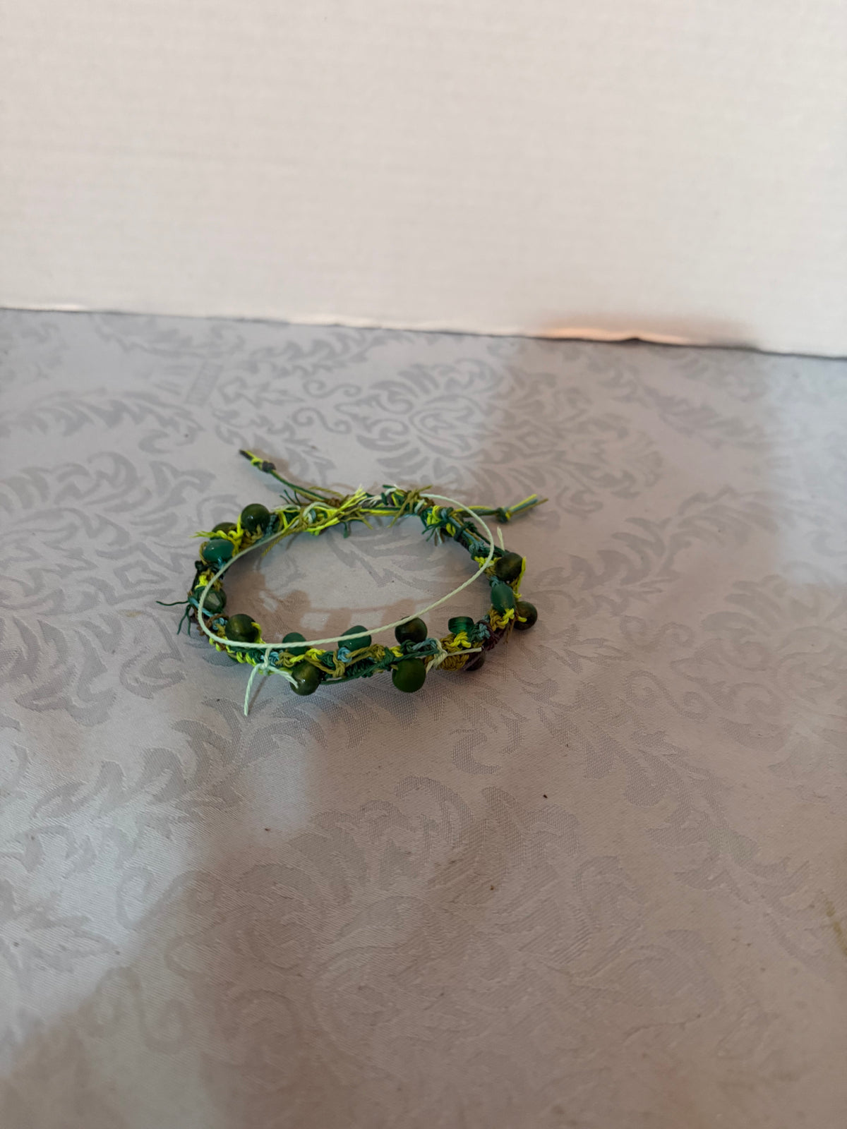Guy adjustable green bracelet